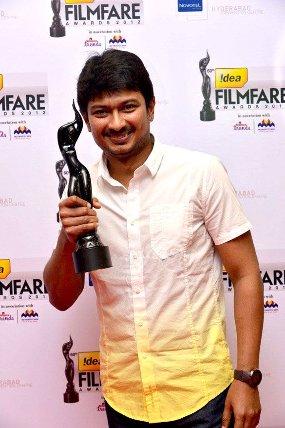 Udhayanidhi Stalin العمر الطول الزوجة الأطفال الأسرة السيرة الذاتية والمزيد Wikibio نجوم الفن موقع يهتم بكل اخبار الفن واخبار الفنانين النجوم والنجمات والمشاهير حول العالم